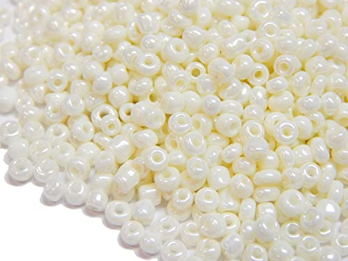 1100 Stück Glas Rocailles Perlen 4mm, 6/0, Pony Perlen, Klar Mini Rund Perlen, Seed Beads, (Beige Opak)