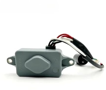 HRTHCAJ Automatischer Spannungsregler (AVR) for Generatoren von 4–6,5 kW (DC 90 V, 3,5 A), passend for die Benzin-Stromaggregate ES6500 und ES6500K1.