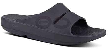 OOFOS OOahh Slide – leichte Erholungsschuhe – reduziert die Belastung auf Füße, Gelenke und Rücken – maschinenwaschbar, Mattes Schwarz, 8 Women/6 Men