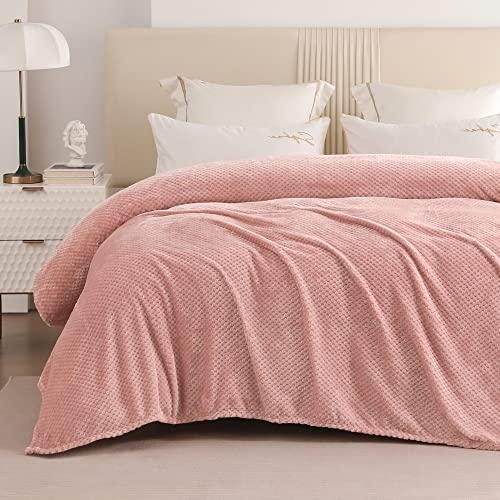 Yebeda Plaid Couverture Polaire, Jeté de Canapé en Flanelle, Rose 220 x 240 cm, Couverture de Lit Doux et Chaud pour Toutes Les Saisons