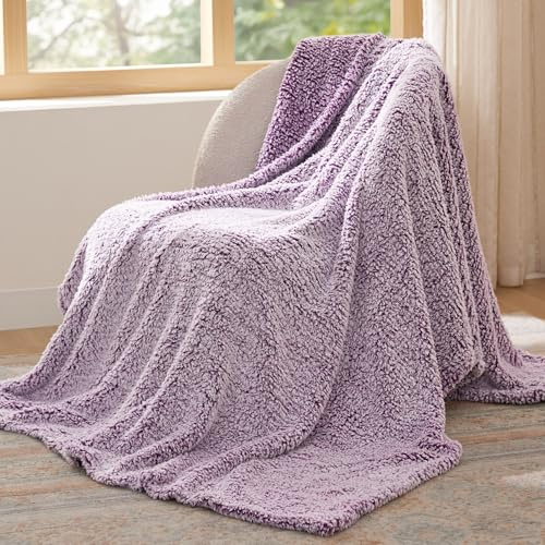 Bedsure Fleece Sherpa Throw Blanket - Super Soft, Cozy & Warm Fluffy Blanket for Sofa and Bed, Single, Purple, 130x150cm