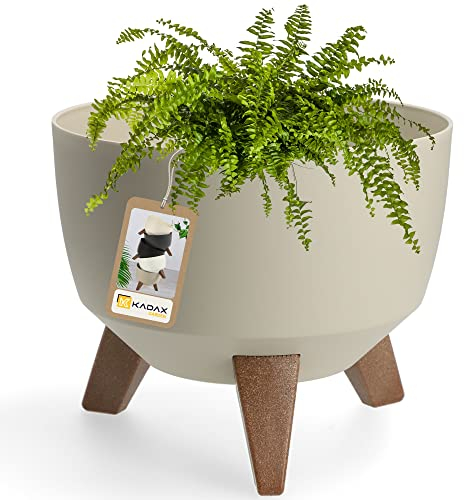KADAX Maceta Decorativa de Plástico con Soporte Integrado, Macetero con Tres Patas de Imitación Madera para Interior y Exterior (Beige, 24 cm)