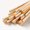 WANYI 200 Pièces Batonnet en Bois, Baguette Bois, 5mm x 100mm Baton Barbe a Papa Rond en Bois Tige Bois pour Maquette DIY Projets Artisanat et Décoration