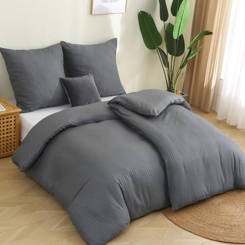 Pamposh Satin-Streifen-Bettwäsche-Set, Premium-Hotelqualität, hypoallergen, ultraweiche Mikrofaser (Grau, (2 x 135 x 200 cm) + (2 x Kissenbezug 80 x 80 cm))