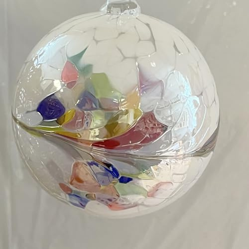 Kugel zum hängen Glaskugel Ornament weiß bunt Fensterdekoration mundgeblasenes Kristallglas Durchmesser ca. 15 cm