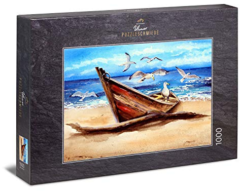 Ulmer Puzzleschmiede - Puzzle „Treibholz“ - 1000 Teile Puzzle als Landschafts-Malerei mit Meeres-Rauschen – EIN altes Holz-Boot hat ausgedient und liegt als Landeplatz für Seevögel am Sand-Strand