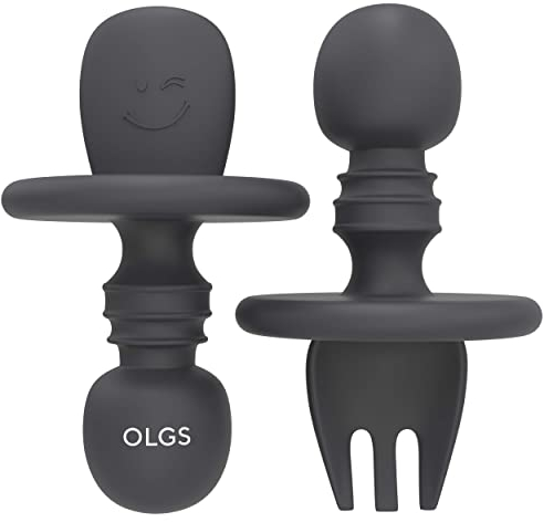 OLGS Silikon Besteck Kinderbesteck 2er Set | Esslernbesteck Babybesteck Babylöffel, Baby Gabel Löffel Esslernlöffel BPA-frei Dark Grey | Lernlöffel Babygabel Kindergeschirr Fütterungslöffel für Kinder