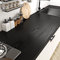 Livelynine Folie Arbeitsplatte Küche Holzoptik Schwarz 500CM x 60CM Breit Klebefolie Esstisch Schreibtisch Wasserdicht Möbelfolie Selbstklebend Tapete
