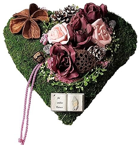 Der-kleine-Dekoladen Grabgesteck Grabherz Herz Grabaufleger wetterfest Moosherz Bibel Trauerherz Rosen, 30x29cm, Lila