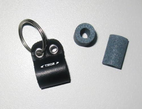 THOR-DARTS Schleifstein mit Durchgehender Bohrung aus Sandstein (1 Stück, Lederummantelter Hohlblock mit Schlüsselring)