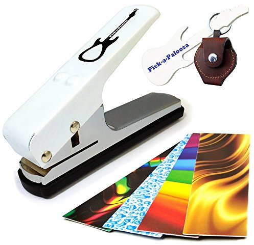 pick-a-palooza ® DIY Guitar Pick Punch – Die Premium Gitarre Plektrum-Hersteller und eine Leder Schlüsselanhänger Plektrum Halter Geschenkset weiß