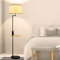 Depuley Led Stehlampe mit USB Anschluss & Holztisch, Moderne Stehleuchte Schwarz mit Kippschalter aus metall, E27 Retro Leselampe Standlampe für Wohnzimmer, Esszimmer, Lesen, Sofas(Glühbirne Inkl)