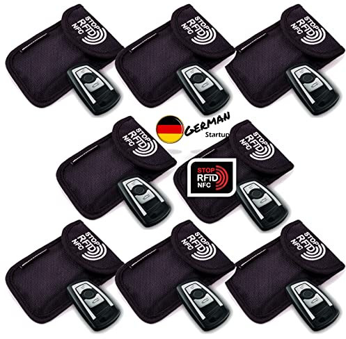 MakakaOnTheRun Autoschlüssel Hülle - Keyless Go Schutz Autoschlüssel Hülle mit 2 RFID Schutz Fächern. Autoschlüssel Schutz Keyless / Autoschlüssel Tasche für alle KFZ aus EU, Asien & Amerika