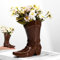 CroBlissful Cowgirl-Stiefel-Vase für Bücherregal, Keramik, Cowboy-Dekoration, Arrangements, schöne westliche Landakzent-Vase, einzigartiger Stiefel-Pflanzgefäß für moderne ästhetische Zimmer