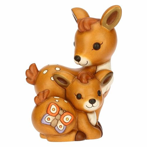 THUN, Coppia Cerbiatto Amy con Farfalla in Ceramica, Linea AbbracciAMI, Cerbiatto da Collezione, Idea Regalo per Natale, 13,4 x 12,3 x 18,4 cm