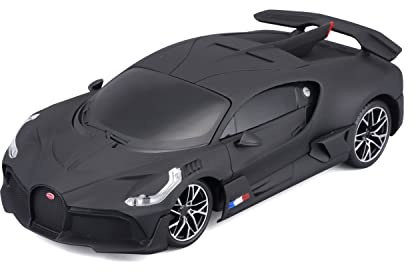 Maisto Tech R/C Bugatti Divo: Ferngesteuertes Auto im Maßstab 1:24, 2,4 GHz, mit Pistolengriff-Steuerung, ab 5 Jahren, matt schwarz (581515-1)