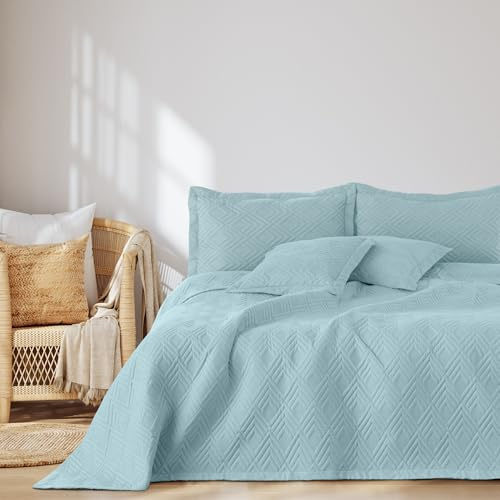 AmeliaHome Tagesdecke 170x270 cm Bettüberwürf zweiseitig Ultrasonic Ophelia | Steppung Polyester Hellblau