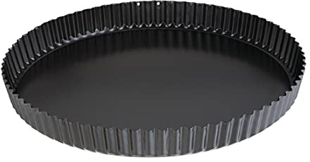 Vogue Quiche Tin with Loose Base 300mm - Non-Stick, Dishwasher Safe, Round Fluted Edge DB568 | Dishwasher safe fluted edge structure creates neat presentation for professional flans, tarts, and pies.