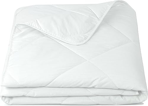 ZOLLNER Sommerbettdecke in 135x200 cm – Ultra leichte Einziehdecke - Wärmeklasse 2 - mit Rautensteppung - Füllung aus Polyester - waschbar bis 95°C - Hotelqualität - Oeko Tex® Zertifiziert