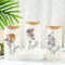 Drawelry Name Cocktailgläser Personalisierte mit Geburt Blume Deckel und Strohhalm Glastasse Glasform Glasbecher Bier Trink Eiskaffee Gläser Becher Individuelle Geschenke für Familie Party Bar (G)
