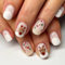 24Pcs Noël Faux Ongles Courts Carré, Blanc Laiteux Naturel French Press on Nails avec Mignon Wapiti Dessin, Acrylique Couverture Complète Ongles Artificiels, Square Faux Ongles à Coller pour Femmes