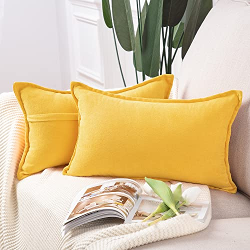 Madizz 2er Set kurzen Chenille Zierkissenbezüge weicher dekorativer Kissenbezug für Sofa, Schlafzimmer Kissenhülle Gelb 30x50 cm Rechteckig