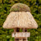 VOSS.garden Vogelhäuschen Amrum mit Reetdach, Naturbelassene Birke 23cm große Futterplatte, Vogelhaus Futterstation Naturbelassene Vogelfutterstation