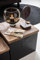 J-Line Vase Sur Pied Rond Verre Marron Foncé Small