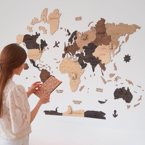 Creatifwood Mappa del Mondo in Legno 2D da Parete – Decorazione Murale Naturale – Planisfero in Legno – Kit DIY con Adesivi Inclusi – Idea Regalo per Amanti dei Viaggi (Multicolor, 150L x 105l cm)