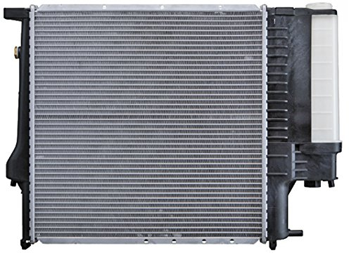 BEHR HELLA SERVICE 8MK 376 713-121 *** PREMIUM LINE *** Kühler, Motorkühlung