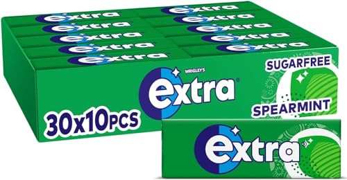Wrigley's Extra Sugarfree Chewing Gum, Refreshing Spearmint Flavour, Freshens Breath, With Xylitol, Helps with Oral Hygiene for Healthy Teeth and Gums 30 x 10 Packs