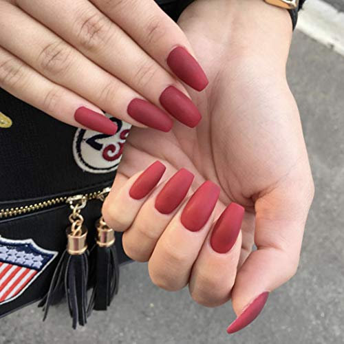 Flrora Ballerine Mat Faux Ongles Cercueil Rouge Pleine Couverture Appuyez sur les Ongles Mode Artificielle Acrylique Faux Ongles pour Femmes et Filles (24 pièces)