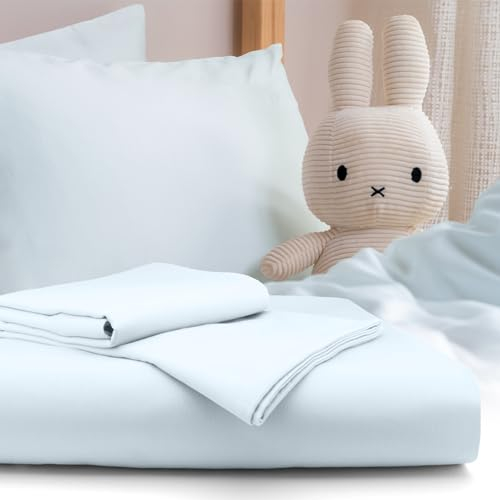 bo&button® Kinderbettwäsche, Mako Satin, 100% GOTS Bio Baumwolle, hochwertig, kuschelig weich, Fairtrade, Bettwäsche Kinder für Junge & Mädchen Set 80x80 cm + 35x40 cm (2-TLG.) - Soft Blue Hellblue
