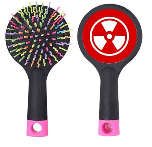 Ionisierungsstrahlung, rote quadratische Warnmarkierung, Salon, Entwirrung, Haarbürste, Kissenbasis