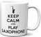 Planetacase - Taza Keep Calm and Play Saxophone - Regalo para Músico - Cerámica 330mL - Apta para Microondas y Lavavajillas - Diseño Original, Color Play Saxophone