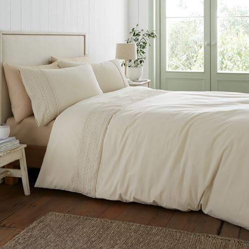 Catherine Lansfield Broderie Anglaise King Duvet Cover Set with Pillowcases Cream