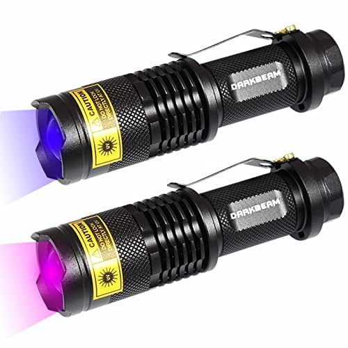 DARKBEAM Linterna UV 365nm 395nm Lámpara de madera Torcia Luz negra Mini LED de mano ultravioleta Tamaño de bolsillo con clip Resistente al agua, Detección de ropa para mascotas Curado resina, 2 pack