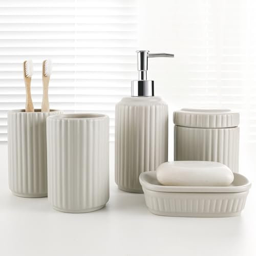 NOVAJOY Badezimmer Set Keramik – 5 Teile, Badezimmer Organizer mit Seifenspender, Seifenschale, Zahnbürstenhalter, Wattestäbchen Kanister, Hochwertiges Badezimmer Deko Set (Aprikosengrau)