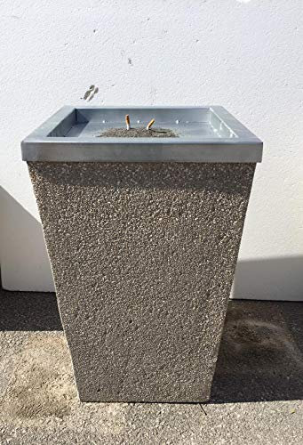 Artistica Granil Pose de Cendres, Base en béton, Fer zingué, H 80, 55 x 55 cm.