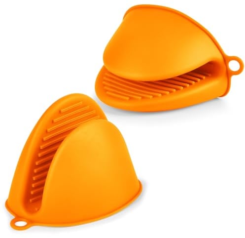 AUAUY 1 Pair Mini Silicone Oven Mitts, Heat Resistant Pot holders Mitts, Cute Oven Pinch Grip Gloves, Small Potholders for Kitchen, Air Fryer Mitts Pair for Cooking, Baking and Grilling (Orange)