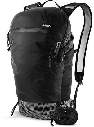 Matador Freefly16 Faltbarer Rucksack - Kleiner Wanderrucksack Herren & Damen; Ultraleichter Rucksack mit Materialschlaufen; Wasserfester Tagesrucksack für Reisen, Radfahren, Laufen, Outdoor, Skifahren