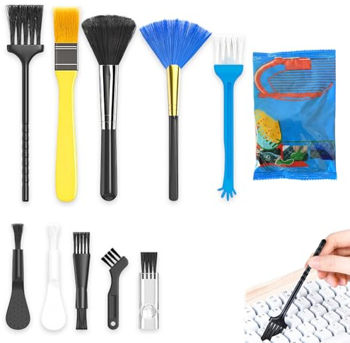Kit Pulizia PC e Tastiera 11 in 1: 10 Spazzole Antistatiche e 1 Gel Detergente 50g, Set Professionale per Pulire Computer, Laptop, Smartphone, e Fotocamera, Accessori PC Gaming