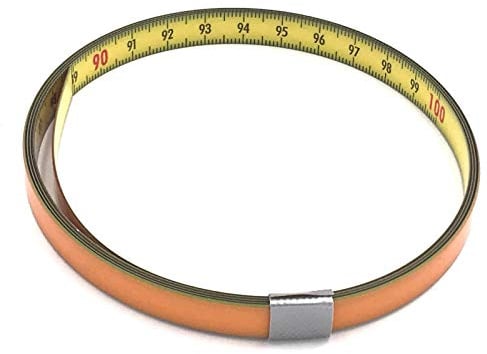 Skalenbandmaß 1m mit Selbstklebefolie - Bezifferung von links nach rechts - Stahl, gelb mit Polyamid Beschichtung - Breite: 10mm, mit Duplexteilung - Gehrungsband Anschlagband Rollbandmaß Lineal