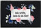 Deko-Fußmatte 50x35 cm mit Spruch „Wie schön, dass du da bist!“ - extra dünne Türmatte mit rutschfester Rückseite & Velours-Oberfläche - Deko-Matte für Flur & Wohnung - Geschenk zum Einzug