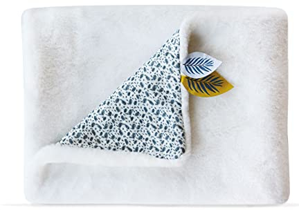 Doudou et Compagnie - Plaid Couverture Polaire Douce et Chaude - Blanc -100 x 70 cm - Collection Yoca Le Koala - Idée Cadeau Naissance pour Bébé Fille ou Garçon - Extra Douce - Plaid Soyeux- DC3685