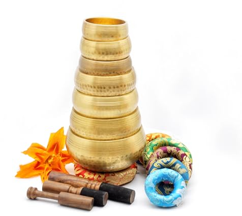 Handgeschlagenes 7 Chakra-Heilklangschalen-Set - Tibetische Singschalen aus Nepal