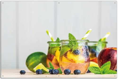 Wallario Outdoor-Poster für Garten oder Balkon Erfrischender Eistee mit Pfirsichen und Blaubeeren, Motivbanner Größe: ca. 60 x 90 cm, Outdoor-Bild