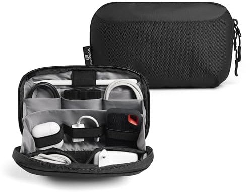 RUGSAK Kabel Organizer Tasche | Kompakte Elektronik Zubehör Tasche für Laptop, Handy, Ladegerät, Kabel, Festplatte, Adapter & SD Karten | Tech Pouch Cable Bag für Reisen & Büro