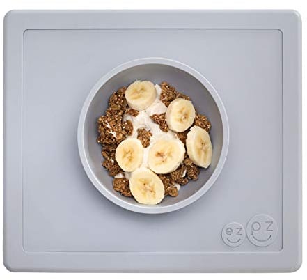 EZPZ Happy Bowl 24 Monate + Schüssel aus 100% Silikon mit integriertem Platzset für Kleinkinder und Vorschulalter, hellgrau