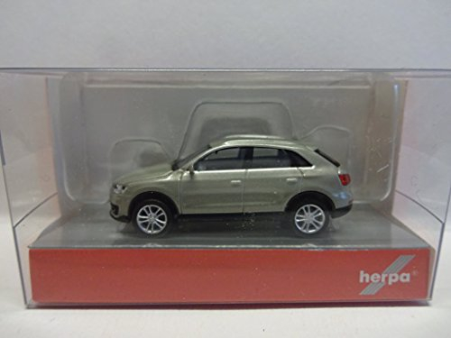 Herpa Miniaturmodelle GmbH Herpa H0 Audi Q3 cuvéesilber Metallic